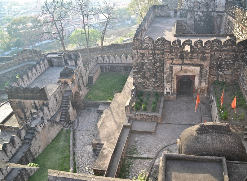 Jhansi Fort - The Mighty Symbol of Rani Lakshmibai’s Bravery