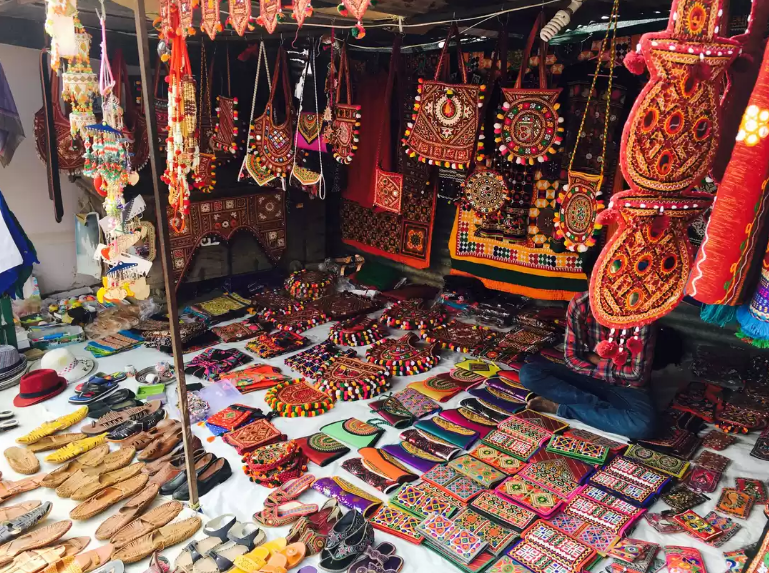 Bhujodi Village - The Handicraft Hub of Kutch